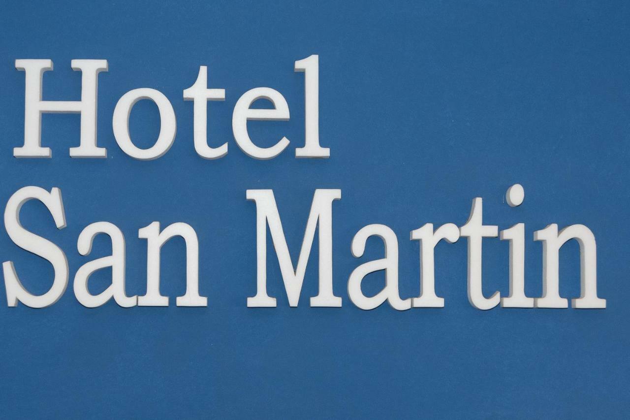 Hotel San Martin Reconquista Exterior photo